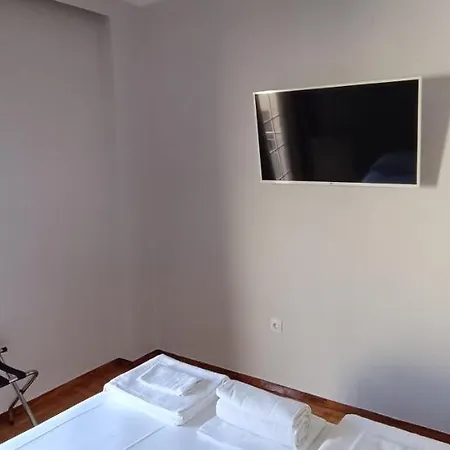 Artemis Plaza Appartement